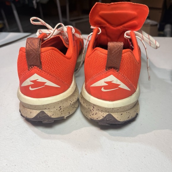 Nike Terra Kiger 9 Shoes Mens Size 11 Orange Trail Running React Grip DR2693-600 - Picture 4 of 7